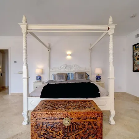 Huge Golf With One Of Marbella Biggest Spas Villa Estepona